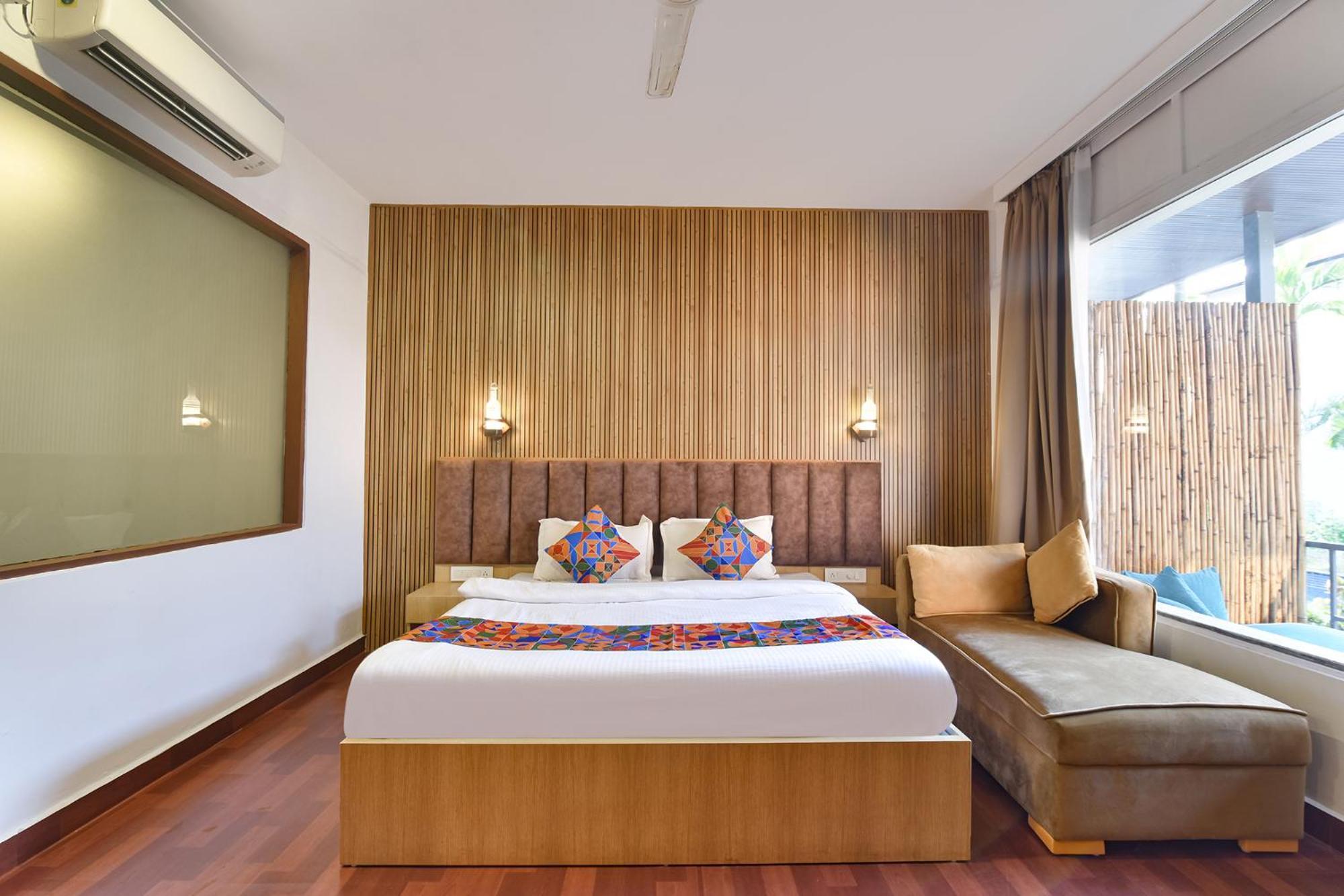 Fabhotel Morjim Bliss - 500M From Morjim Beach Eksteriør bilde